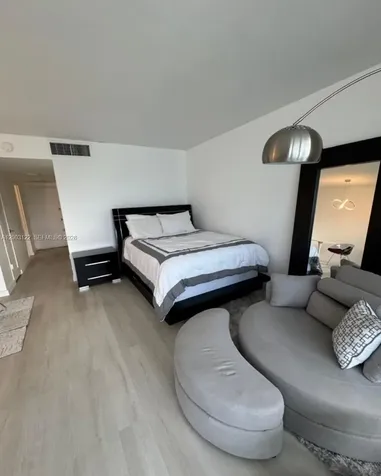 1000 West Avenue Miami Beach FL 33139