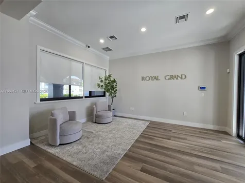 2620 S University Drive Davie FL 33328