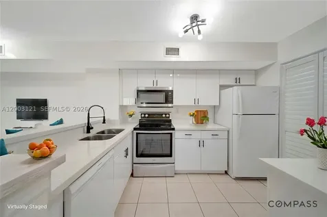 2620 S University Drive Davie FL 33328