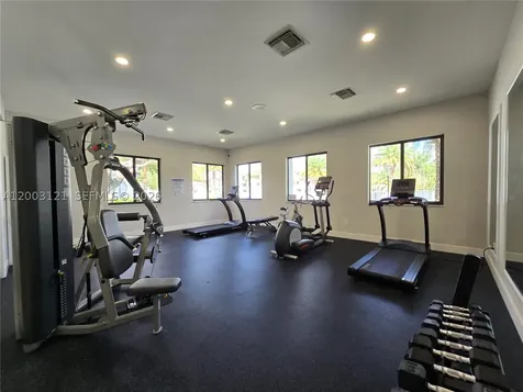 2620 S University Drive Davie FL 33328