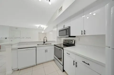 2620 S University Drive Davie FL 33328