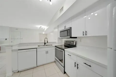 2620 S University Drive Davie FL 33328