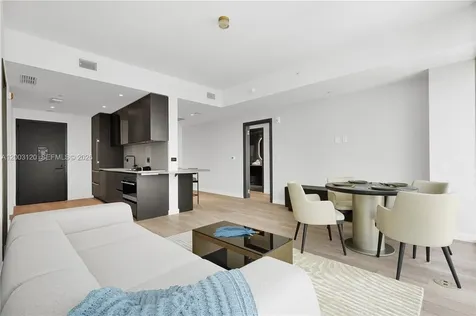20 NE 11th Street Miami FL 33132