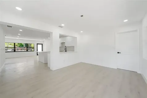 1315 NE 130th Street North Miami FL 33161