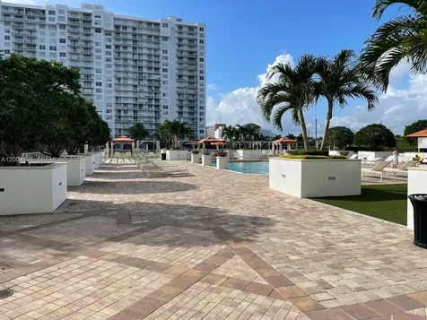2851 NE 183rd Street Aventura FL 33160