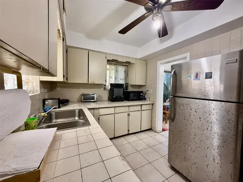 3000 NW 5th Street Miami FL 33125