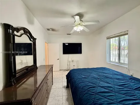 3000 NW 5th Street Miami FL 33125