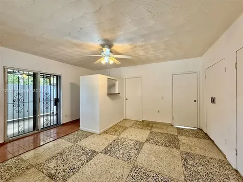 3000 NW 5th Street Miami FL 33125