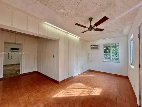 3000 NW 5th Street Miami FL 33125