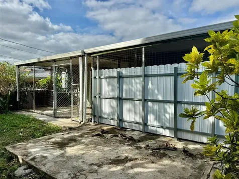 3000 NW 5th Street Miami FL 33125