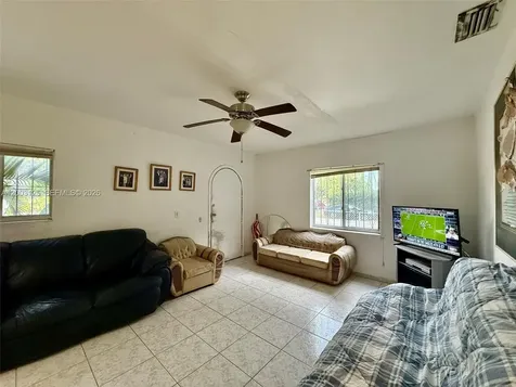 3000 NW 5th Street Miami FL 33125