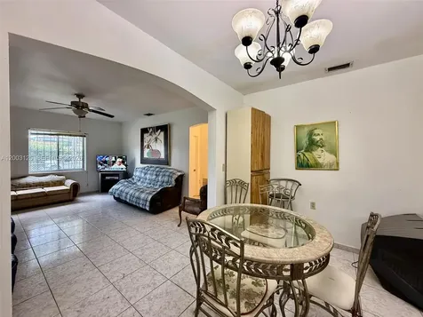 3000 NW 5th Street Miami FL 33125