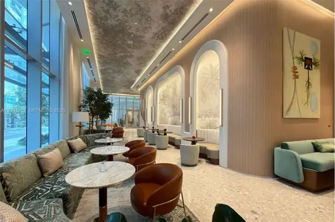 77 SE 5th Street Miami FL 33131