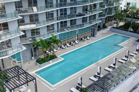 77 SE 5th Street Miami FL 33131