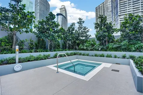 77 SE 5th Street Miami FL 33131