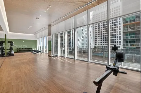 77 SE 5th Street Miami FL 33131