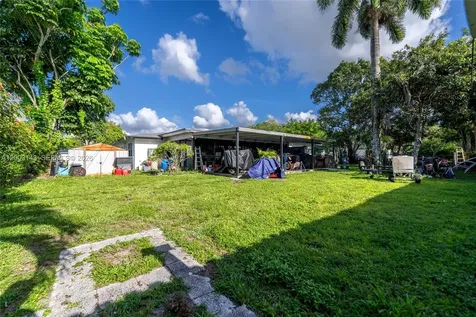861 NW 67th Avenue Plantation FL 33317