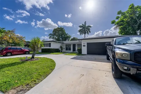 861 NW 67th Avenue Plantation FL 33317