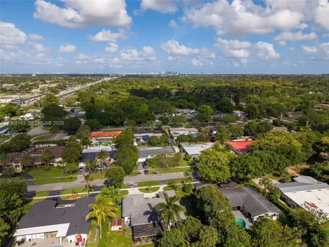 861 NW 67th Avenue Plantation FL 33317
