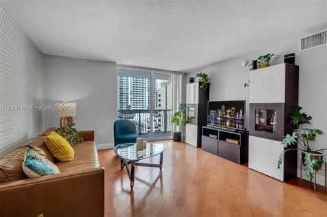 1200 Brickell Bay Drive Miami FL 33131