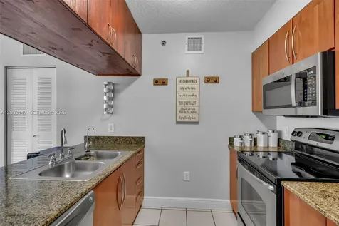1200 Brickell Bay Drive Miami FL 33131
