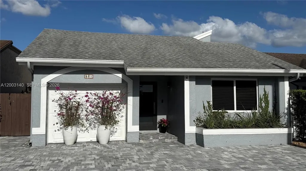 531 SW 89th Court Miami FL 33174