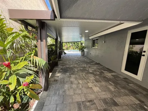 531 SW 89th Court Miami FL 33174