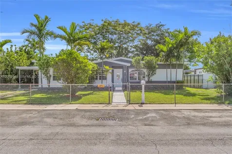 5971 W 13th Avenue Hialeah FL 33012
