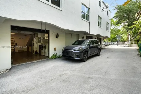 3021 Virginia Street Miami FL 33133