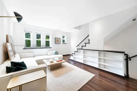 3021 Virginia Street Miami FL 33133
