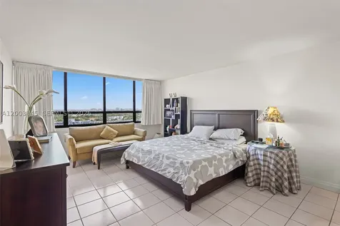 11113 Biscayne Boulevard Miami FL 33181