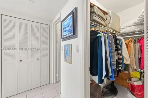 11113 Biscayne Boulevard Miami FL 33181