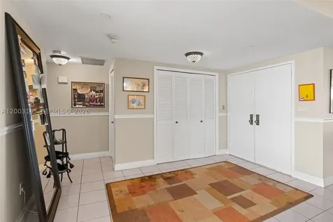 11113 Biscayne Boulevard Miami FL 33181