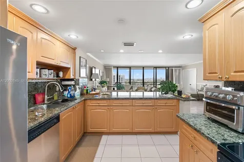 11113 Biscayne Boulevard Miami FL 33181