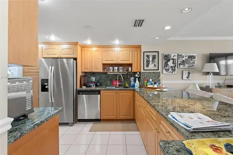 11113 Biscayne Boulevard Miami FL 33181