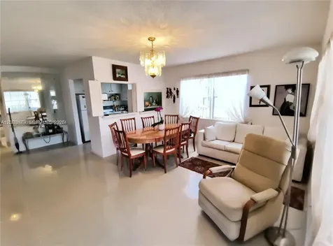 308 N Markham N Deerfield Beach FL 33442