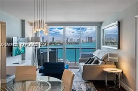1900 Sunset Harbour Drive Miami Beach FL 33139