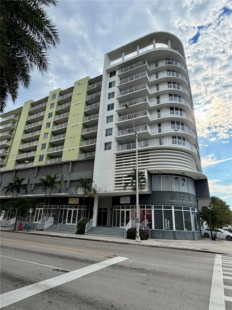 219 NW 12th Avenue Miami FL 33128