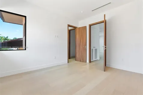 760 Woodcrest Road Key Biscayne FL 33149