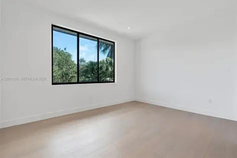 760 Woodcrest Road Key Biscayne FL 33149