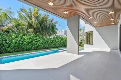 760 Woodcrest Road Key Biscayne FL 33149