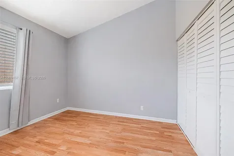 6255 Kendale Lakes Circle Miami FL 33183