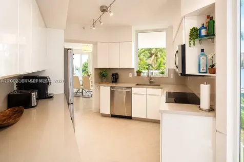 3370 Hidden Bay Drive Aventura FL 33180