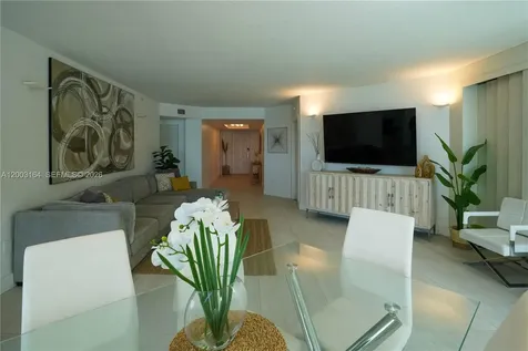 3370 Hidden Bay Drive Aventura FL 33180