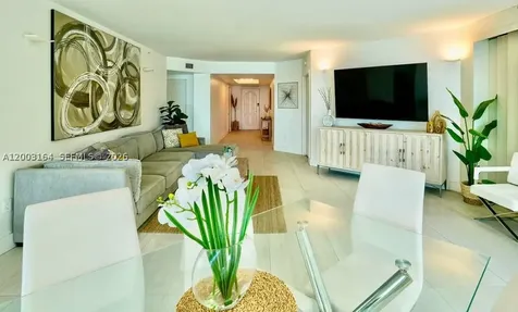 3370 Hidden Bay Drive Aventura FL 33180