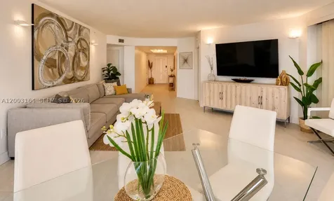 3370 Hidden Bay Drive Aventura FL 33180