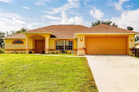2611 65 Street Lehigh Acres FL 33971