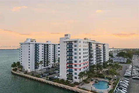 7501 E Treasure Drive North Bay Village FL 33141