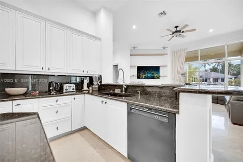 10430 Kestrel Street Plantation FL 33324