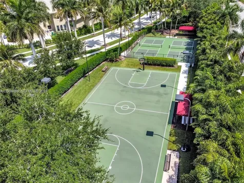 10430 Kestrel Street Plantation FL 33324
